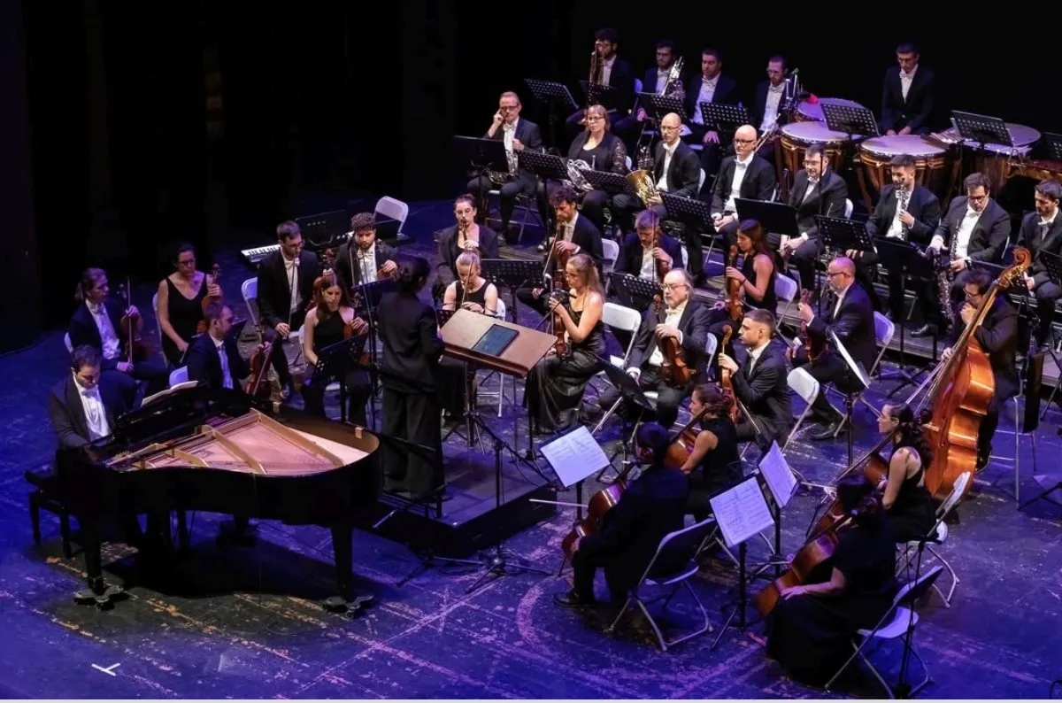 Concert amb orquestra, vista general
